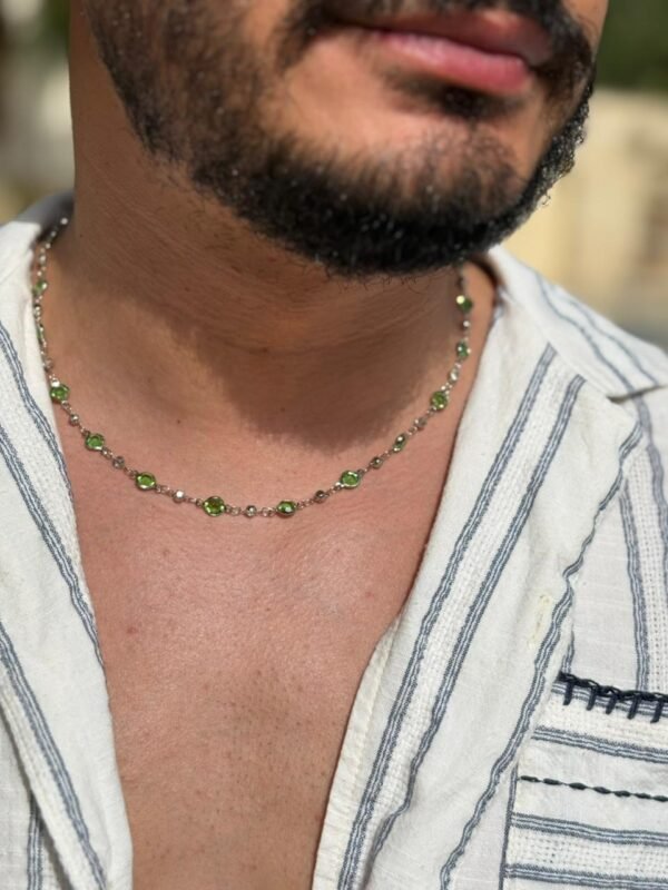 Green stones necklace