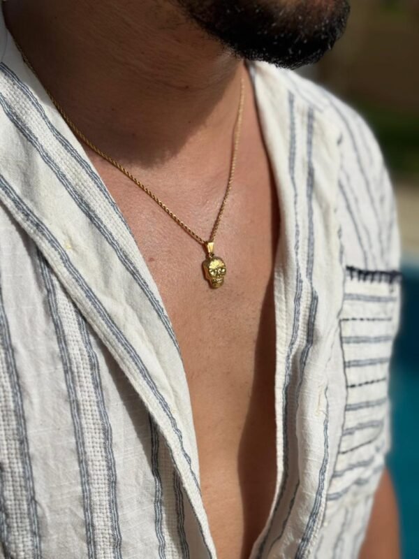 Skull gold necklace