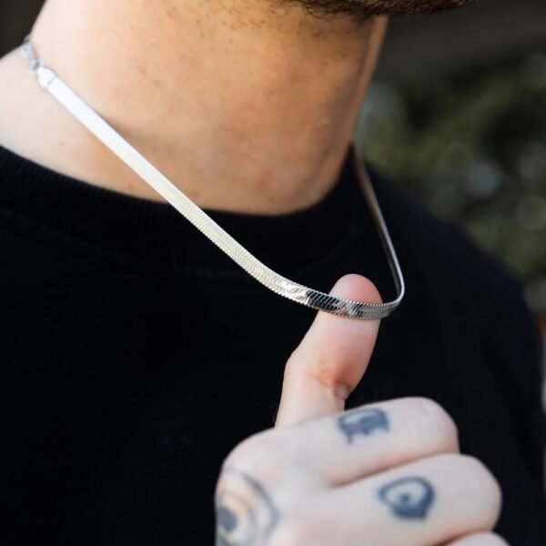 SILVER FLAT SNAKE CHAIN